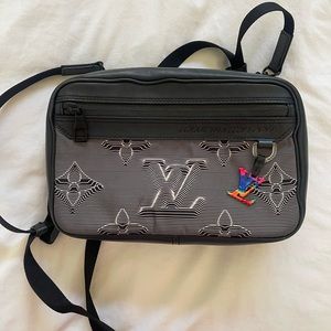 Authentic Louis Vuitton Messenger Crossbody